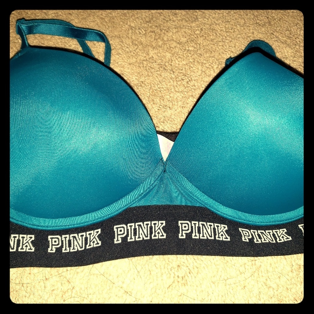 VS Pink Wireless Push up Bra
